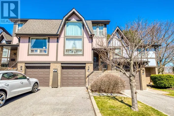 4 ENGLISH IVYWAY, Toronto