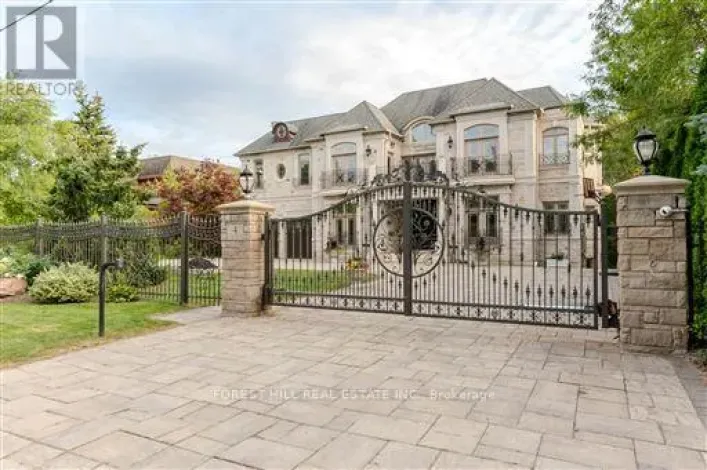 4 FIFESHIRE ROAD, Toronto