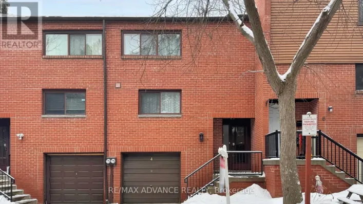 4 FROSTY MEADOWAY MEWS, Toronto
