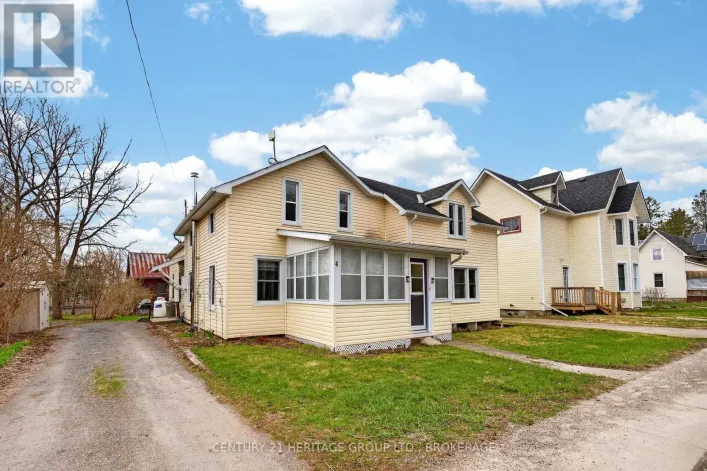 4 GILBERT STREET, Lansdowne Village