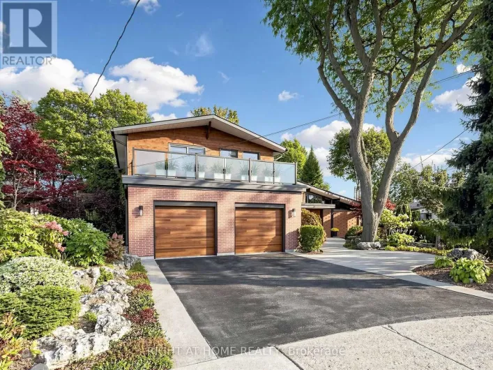 4 GROVETREE ROAD, Toronto