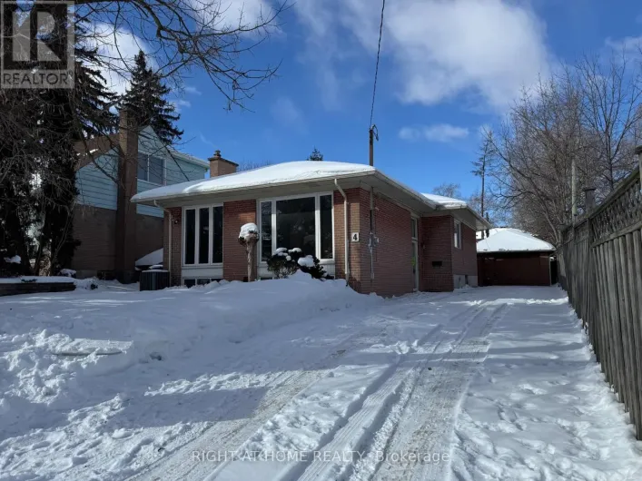 4 HALLOW CRESCENT, Toronto