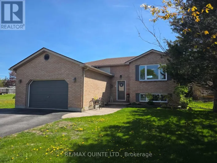 4 HARBOURVIEW CRESCENT, Prince Edward County