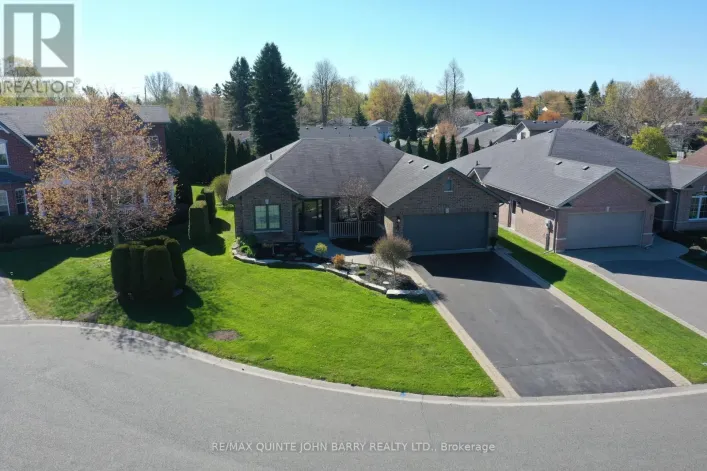 4 HICKORY COURT, Brighton