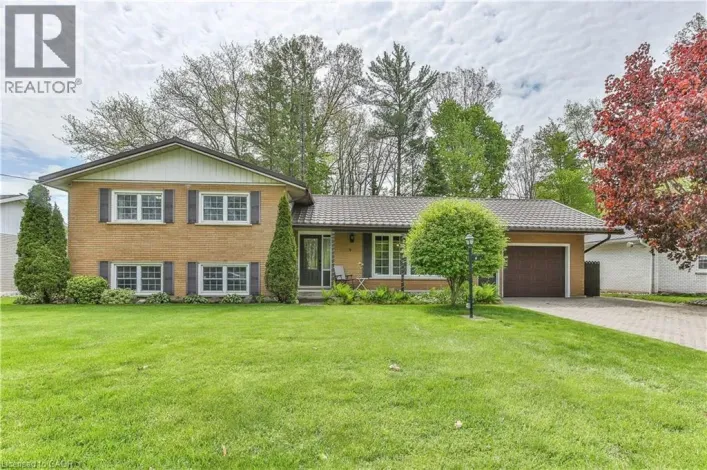4 HIGHLAND Drive, Tillsonburg