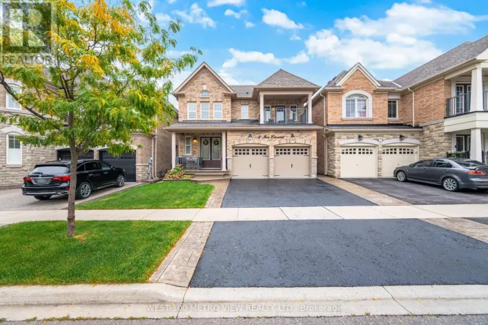4 IVOR CRESCENT, Brampton