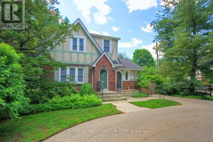 4 JERSEYVILLE ROAD E, Hamilton