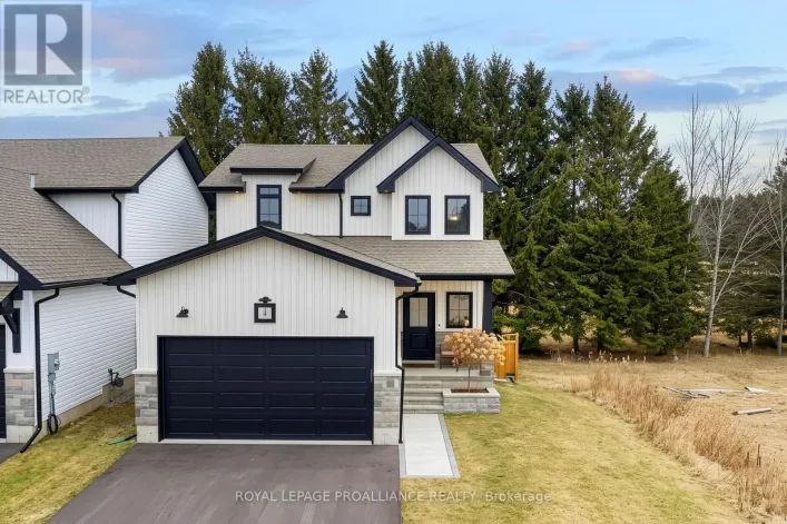 4 MACKENZIE JOHN CRESCENT, Brighton