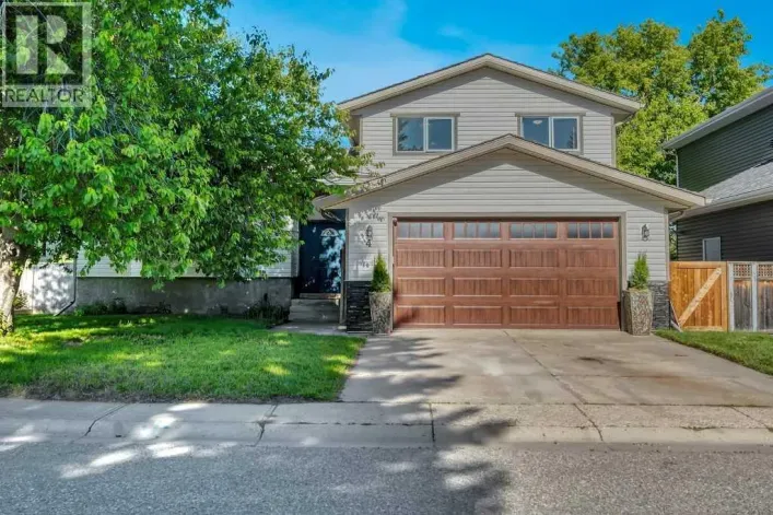 4 Maplewood Estates, Strathmore