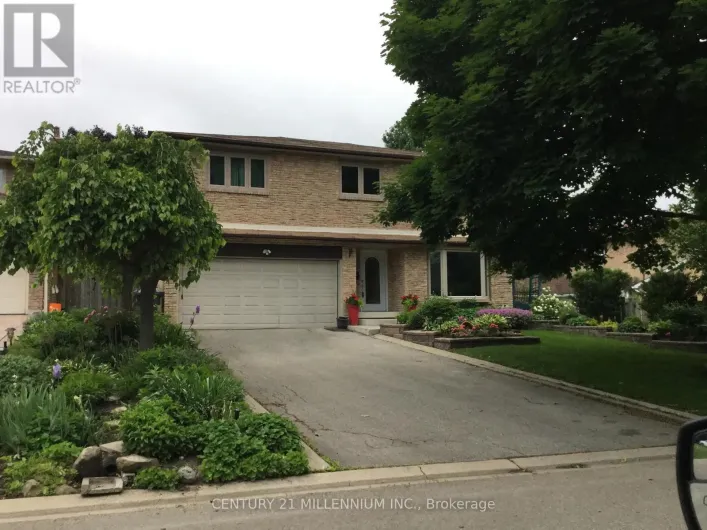 House for sale: 4 MARCHMOUNT CRESCENT, Brampton