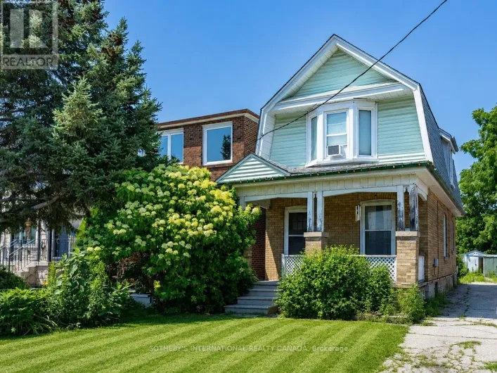 4 MARSHALL BOULEVARD, Toronto