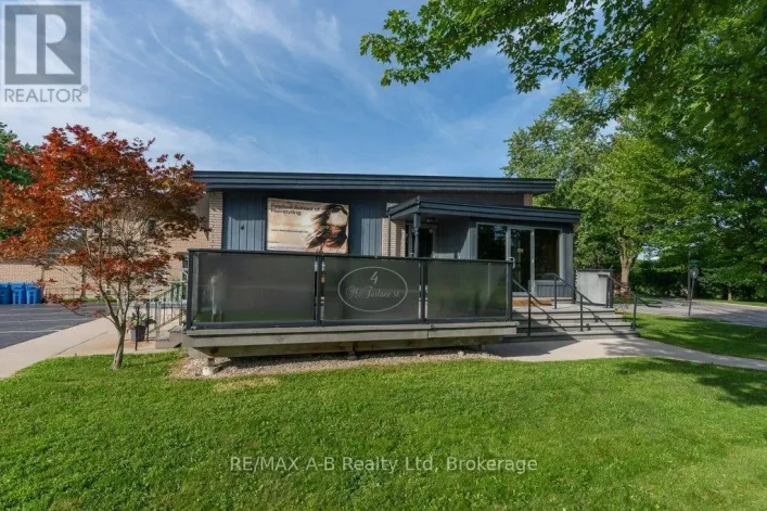 4 MC FARLANE STREET, Stratford