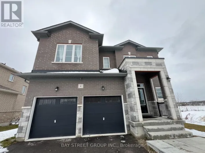 4 MIDDLETON DRIVE, Wasaga Beach