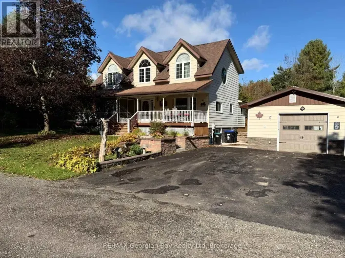 4 MOORE AVENUE, Tay