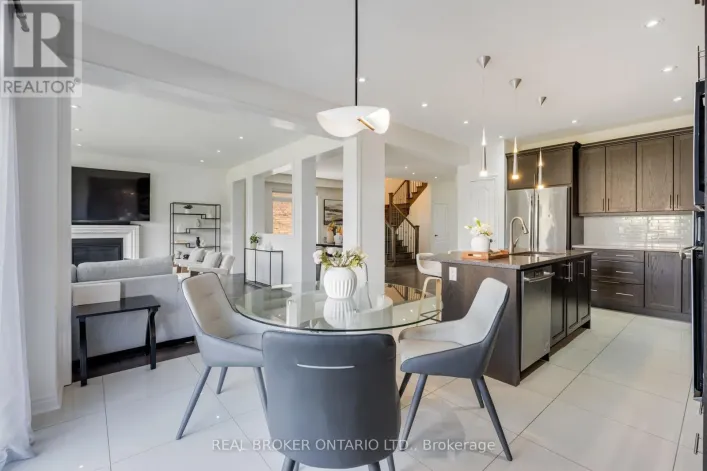 4 MUGFORD CRESCENT, Brampton