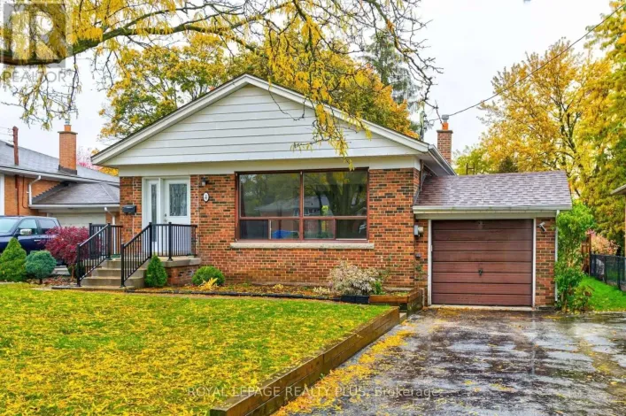 4 NASHLAND AVENUE, Toronto