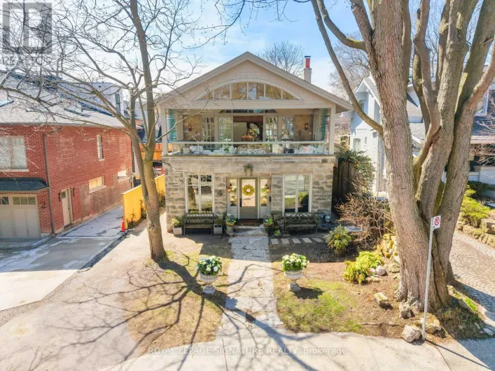 4 NEVILLE PARK BOULEVARD, Toronto