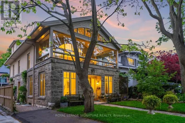 4 NEVILLE PARK BOULEVARD, Toronto