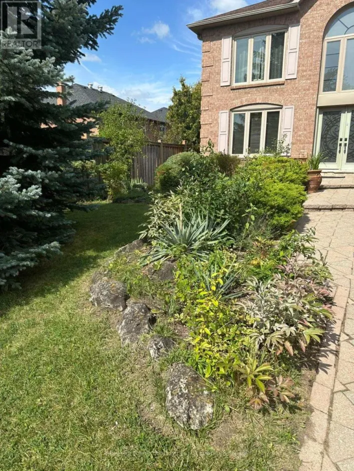 4 NOTTINGHAM CRESCENT, Brampton