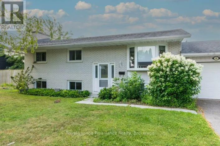 4 O'NEIL CRESCENT, Quinte West