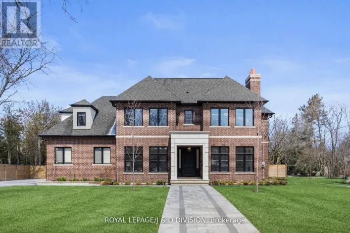 4 PINE RIDGE DRIVE, Toronto