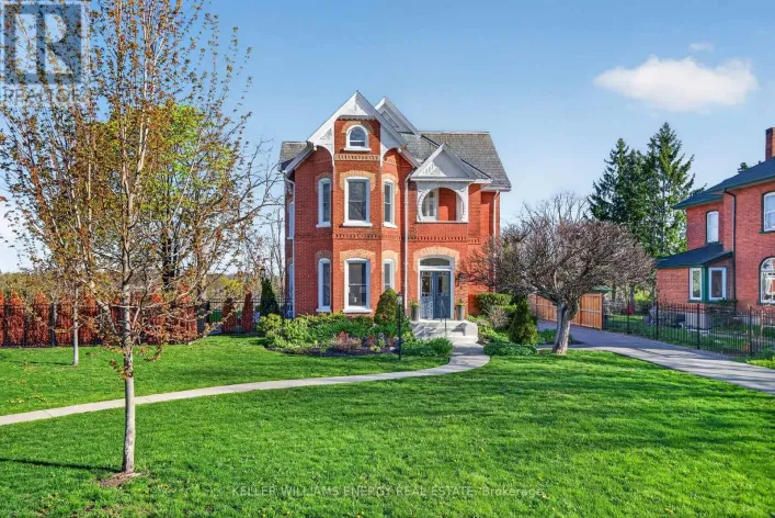 4 PINE STREET, Belleville