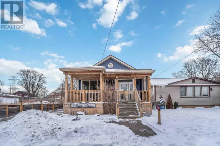 4 REMBE AVENUE, Hamilton