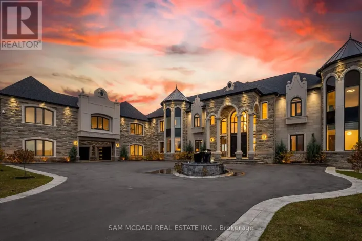 4 SAINT LUKES COURT, Brampton