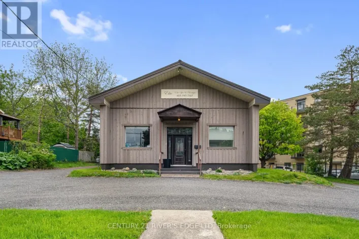 4 SCHOFIELD AVENUE, Brockville