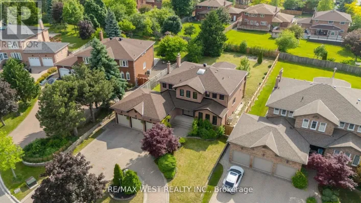 4 SNOWCREST COURT, Markham
