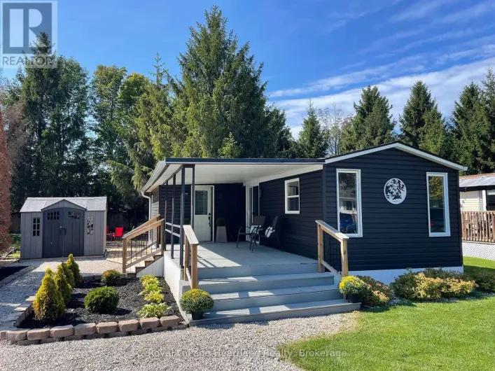 4 STARBOARD - 77719 BLUEWATER HIGHWAY, Central Huron
