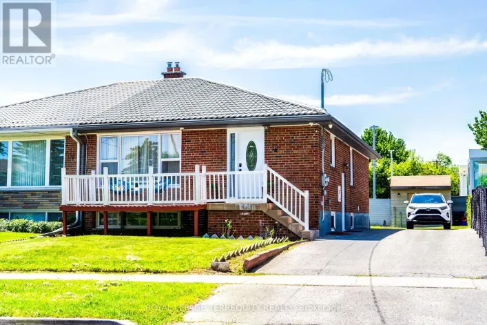 4 THRUSH ROAD, Toronto