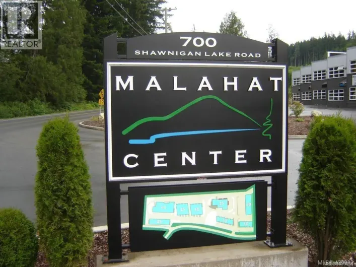 4 Units 700 Shawnigan Lake Rd, Shawnigan Lake