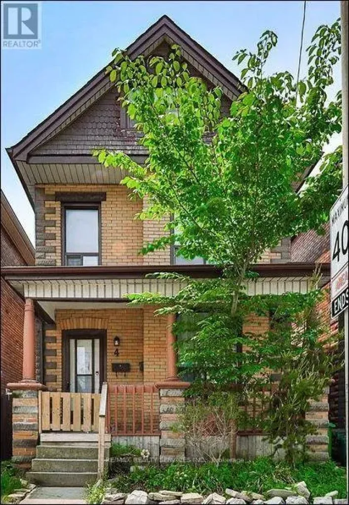 4 WEBBER AVENUE, Hamilton