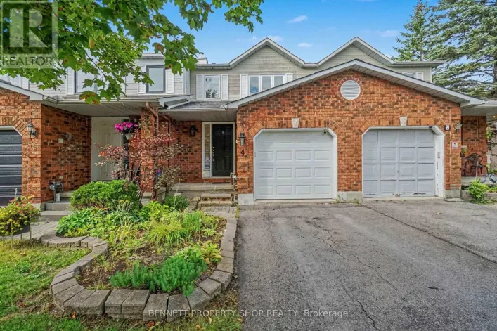 4 WINNEGREEN COURT, Ottawa