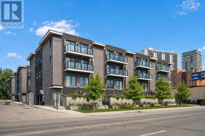 40 - 2059 WESTON ROAD, Toronto