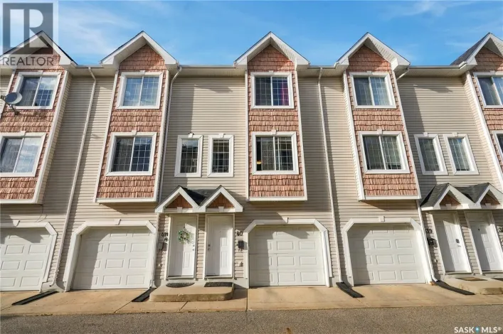 Row / Townhouse for sale: 40 243 Herold TERRACE, Saskatoon