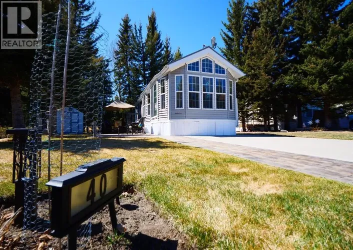 40, 32379 Range Road 55, Rural Mountain View County