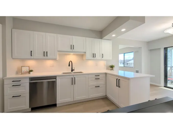 Row / Townhouse for sale: 40 32959 GEORGE FERGUSON WAY, Abbotsford