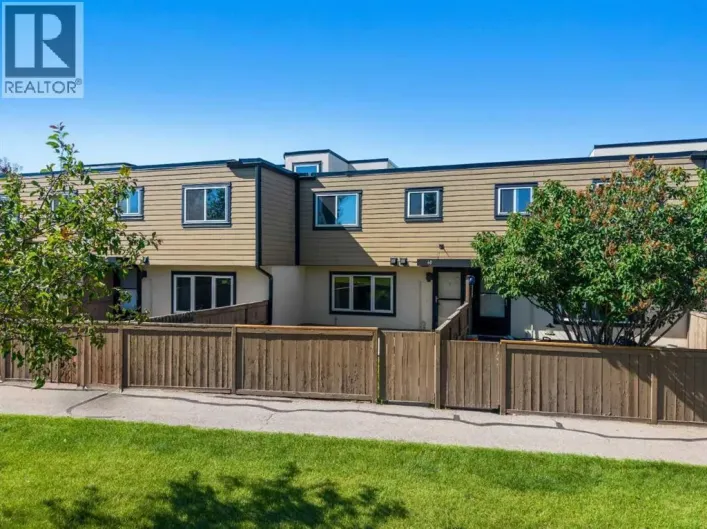40, 3809 45 Street SW, Calgary