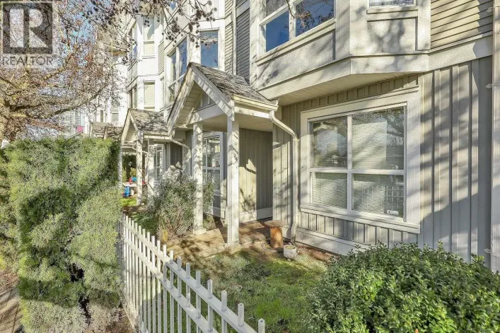 40 7370 STRIDE AVENUE, Burnaby