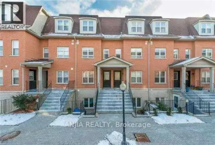 40 - 901 KENNEDY ROAD, Toronto