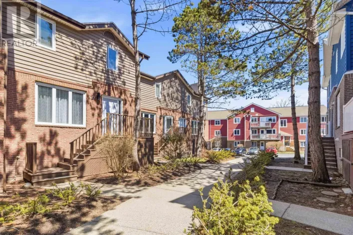 40 Attenborough Court, Halifax