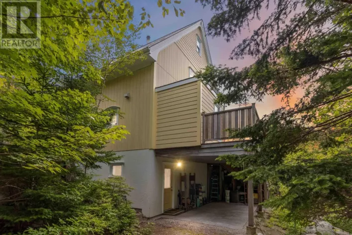 40 Big Rock Lane, East Chester