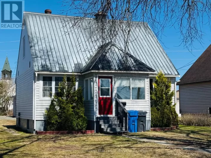 40 BOWMAN AVENUE, Kapuskasing