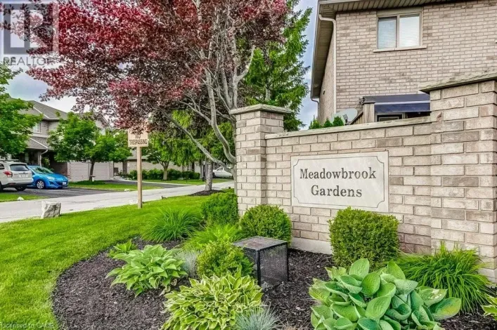 40 BRAEMAR Avenue Unit# 5, Caledonia