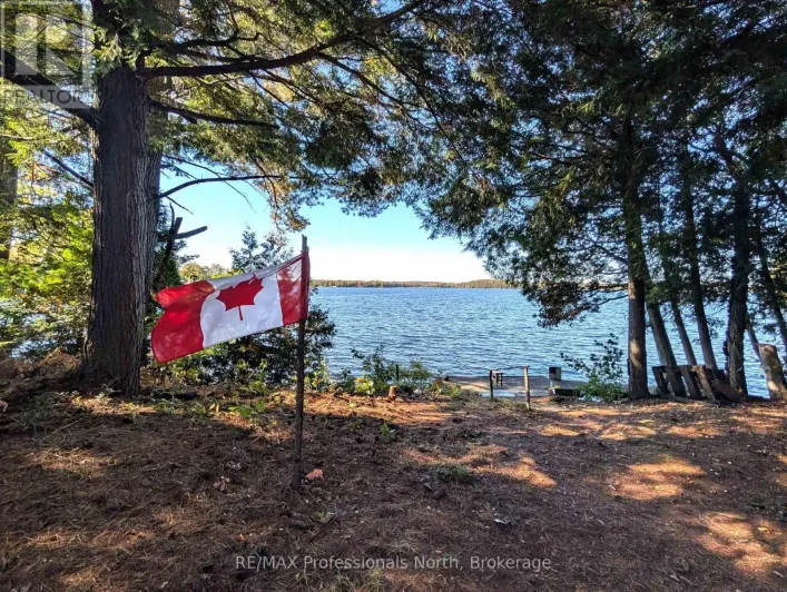 40 CENTRE ROAD, Parry Sound Remote Area