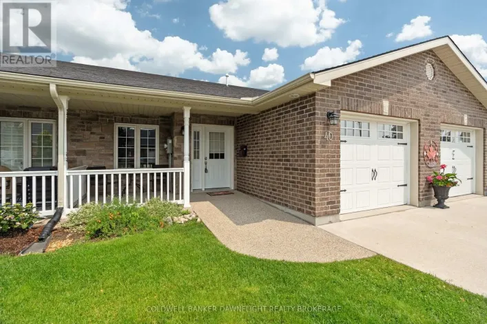 40 DEVON DRIVE, South Huron