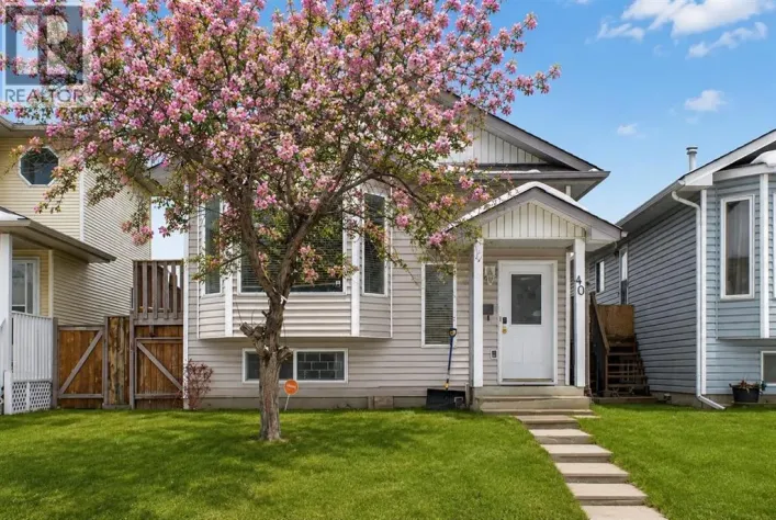 40 Erin Circle SE, Calgary