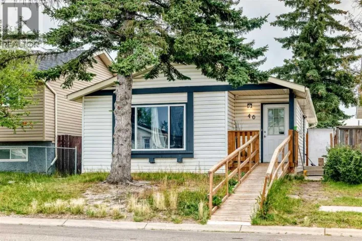 40 FALDALE Close NE, Calgary